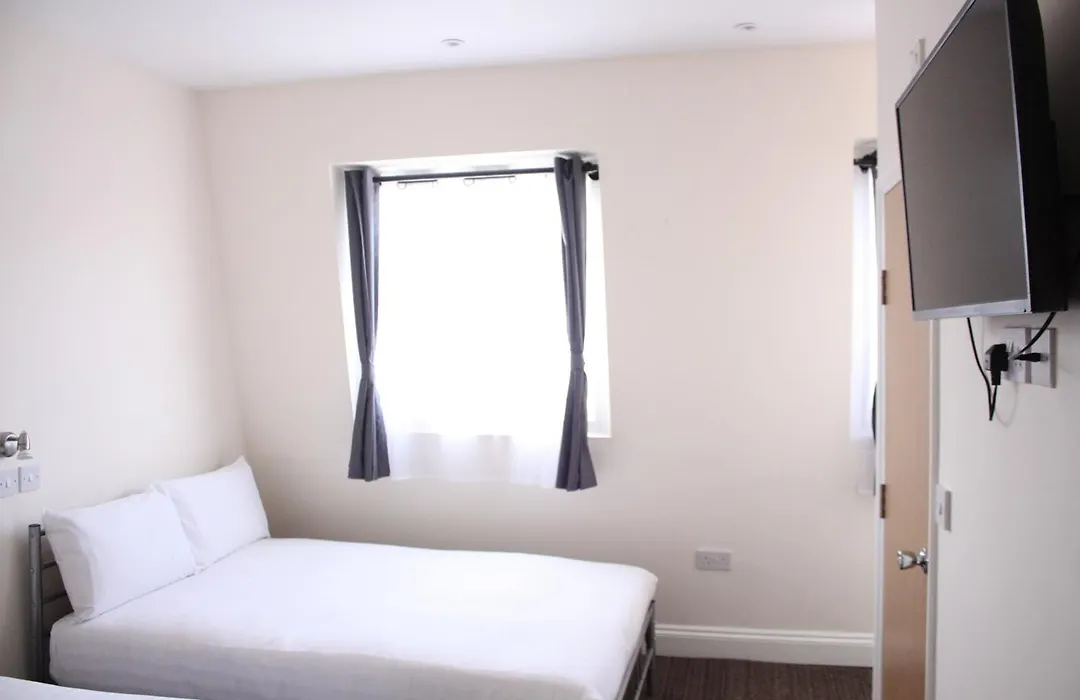 Daisy Hotel-1